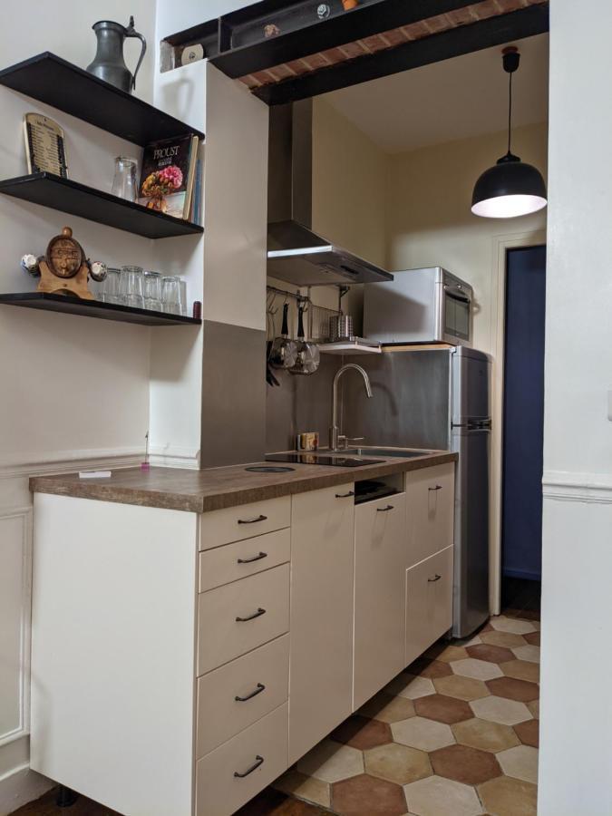 Private Acces To The All Flat. Charming Parisian. Экстерьер фото